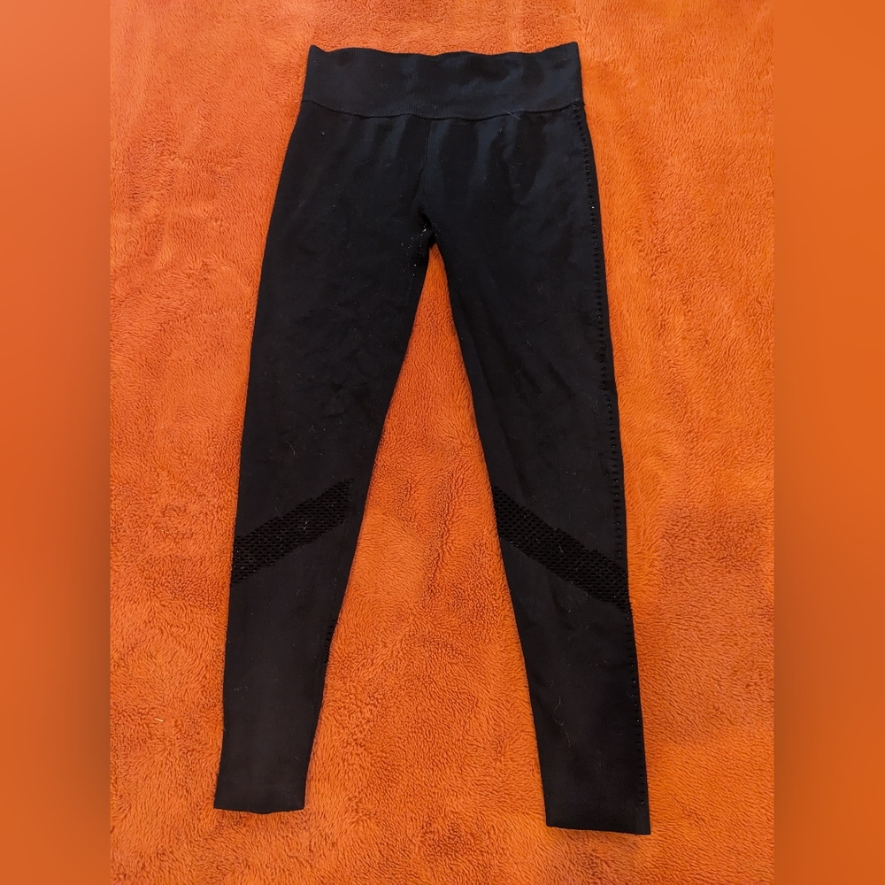 Lazer cutout leggings